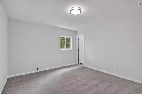 Bedroom - 56 Banister Dr, Hampton, VA 23666 photo 5 of 11