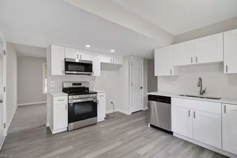 Kitchen - 56 Banister Dr, Hampton, VA 23666 photo 1 of 3