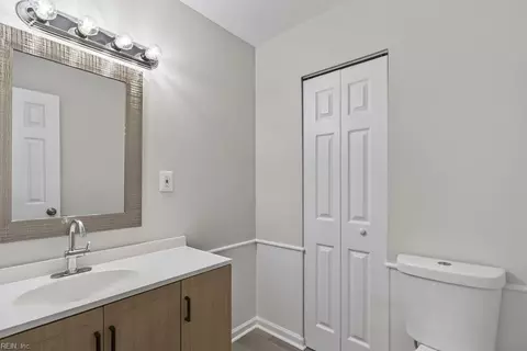 Bath - 56 Banister Dr, Hampton, VA 23666 photo 4 of 4