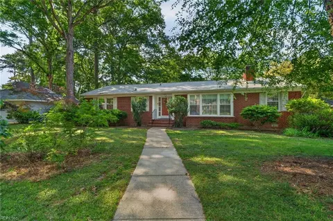 317 Central Pw Pkwy, Newport News, VA 23606