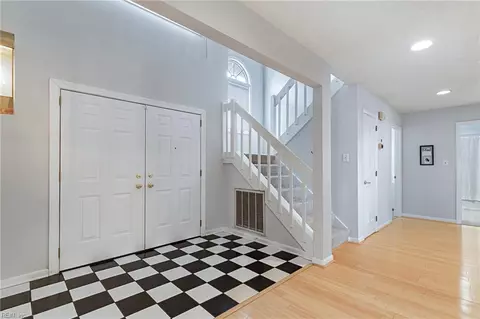 Entry Way - 17 Fields Dr, Hampton, VA 23664 photo 1 of 4