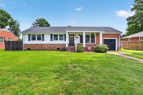3913 Shannon Rd, Portsmouth, VA 23703