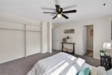Bedroom - 208 Lowden Hunt Dr, Hampton, VA 23666 photo 5 of 14
