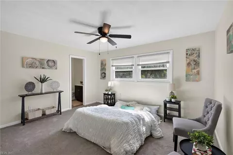Bedroom - 208 Lowden Hunt Dr, Hampton, VA 23666 photo 4 of 14