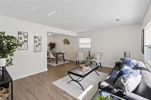 Living - 208 Lowden Hunt Dr, Hampton, VA 23666 photo 1 of 4