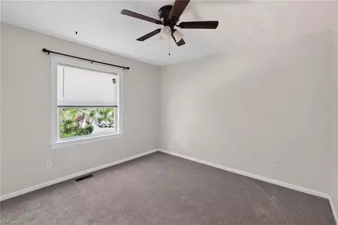 Bedroom - 208 Lowden Hunt Dr, Hampton, VA 23666 photo 9 of 14