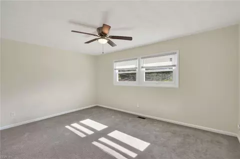 Bedroom - 208 Lowden Hunt Dr, Hampton, VA 23666 photo 12 of 14