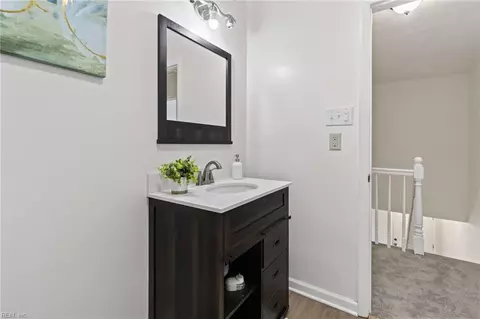 Bath - 208 Lowden Hunt Dr, Hampton, VA 23666 photo 2 of 3