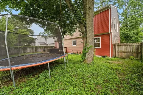 Exterior - 27 Steeplechase Loop, Hampton, VA 23666 photo 4 of 5