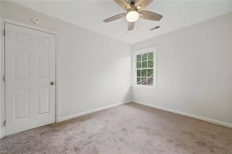 Bedroom - 27 Steeplechase Loop, Hampton, VA 23666 photo 1 of 5