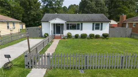 5902 Arden St, Portsmouth, VA 23703