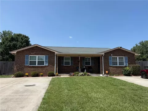 6129 Bradford Dr #A, Suffolk, VA 23435