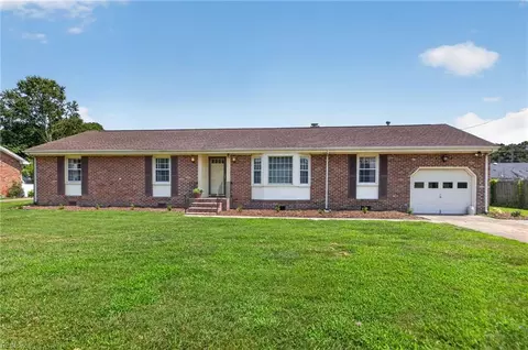 5404 N Greenefield Dr, Portsmouth, VA 23703