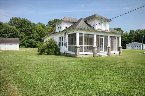 85 Linden Ave, Cobbs Creek, VA 23035