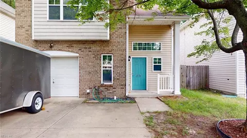 876 Gem Ct, Virginia Beach, VA 23462