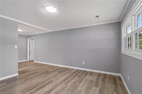 Living - 1922 Beall Dr, Hampton, VA 23663 photo 3 of 3