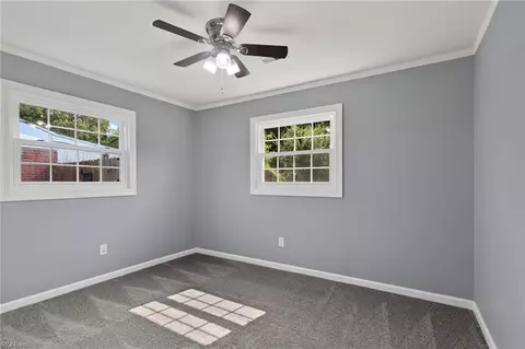 Bedroom - 1922 Beall Dr, Hampton, VA 23663 photo 5 of 6