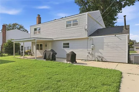 Exterior - 108 Santa Clara Dr, Hampton, VA 23666 photo 5 of 6