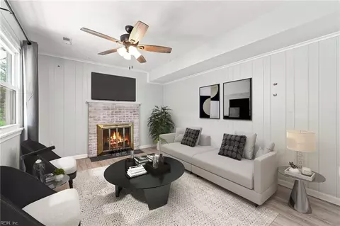 Living - 108 Santa Clara Dr, Hampton, VA 23666 photo 2 of 5