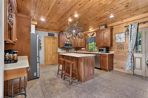 Kitchen - 11161 Comet Rd, Smithfield, VA 23430 photo 1 of 2