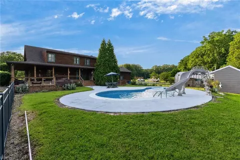 Exterior - 11161 Comet Rd, Smithfield, VA 23430 photo 10 of 17