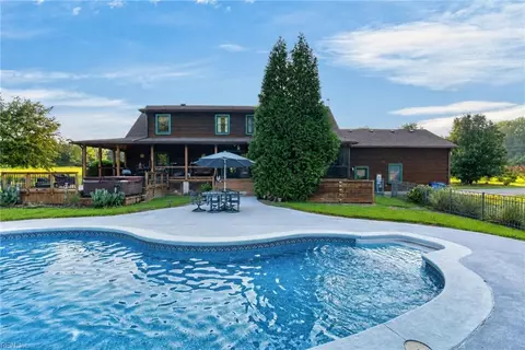 Exterior - 11161 Comet Rd, Smithfield, VA 23430 photo 11 of 17