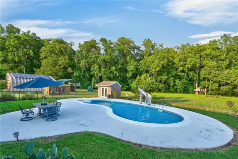 Exterior - 11161 Comet Rd, Smithfield, VA 23430 photo 9 of 17