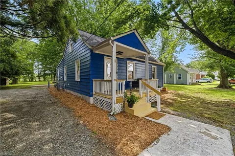 Exterior - 8 Mcdonald Rd, Hampton, VA 23669 photo 2 of 6