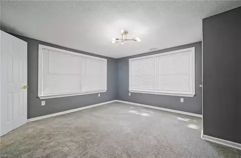 Bedroom - 8 Mcdonald Rd, Hampton, VA 23669 photo 5 of 6