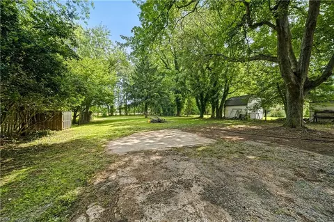 Exterior - 8 Mcdonald Rd, Hampton, VA 23669 photo 6 of 6