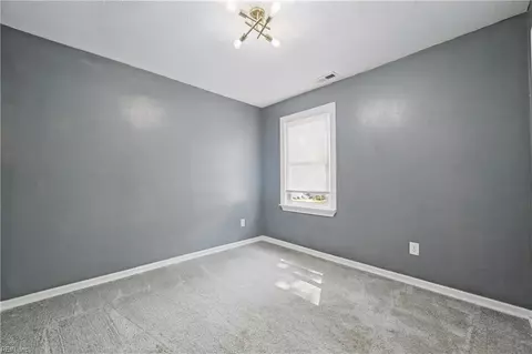Bedroom - 8 Mcdonald Rd, Hampton, VA 23669 photo 3 of 6