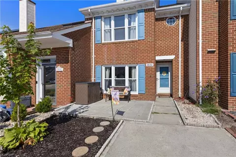 3834 Whitechapel Arch Arch, Chesapeake, VA 23321