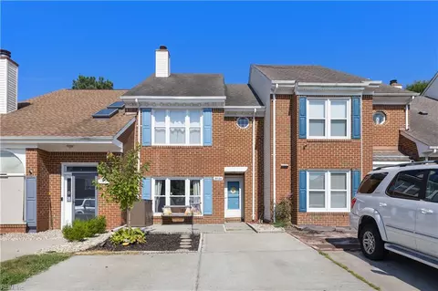 Exterior - 3834 Whitechapel Arch Arch, Chesapeake, VA 23321 photo 1 of 4