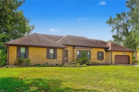 636 Basilica Ct, Virginia Beach, VA 23464