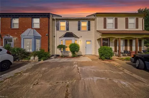 1212 Hillock Xing, Virginia Beach, VA 23455