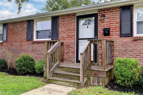 Exterior - 1926 Demetro Dr, Hampton, VA 23663 photo 4 of 9