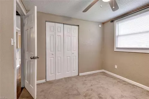 Bedroom - 1926 Demetro Dr, Hampton, VA 23663 photo 3 of 3
