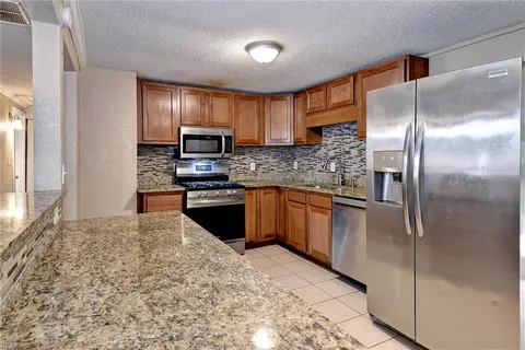 Kitchen - 1926 Demetro Dr, Hampton, VA 23663 photo 1 of 4
