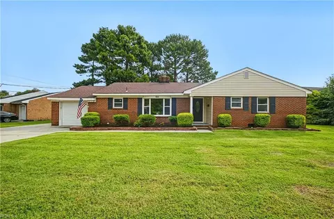 984 Anna St, Norfolk, VA 23502