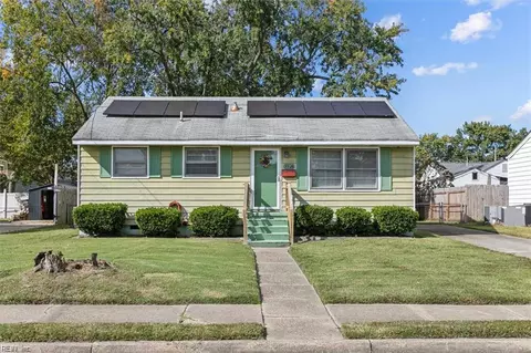 3326 Greenwood Dr, Hampton, VA 23666