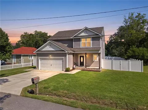 8324 Hudgins Cir, Suffolk, VA 23436