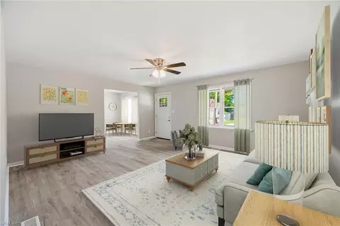 Living - 4141 3rd St, Chesapeake, VA 23324 photo 1 of 3