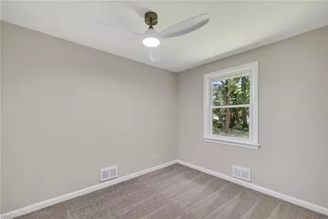 Bedroom - 4004 Oak Dr, Chesapeake, VA 23321 photo 1 of 8