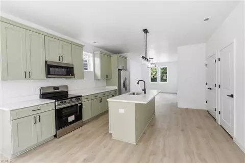 Kitchen - 746 Johnson Ave, Norfolk, VA 23504 photo 1 of 4