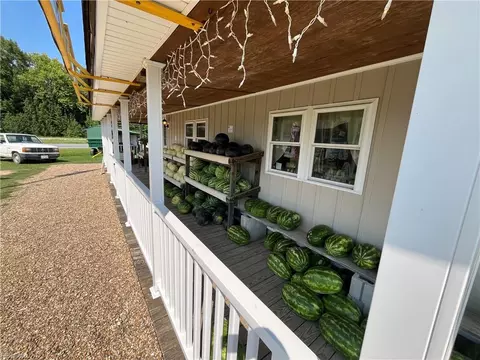 Exterior - 19081 Rawlings Rd, Capron, VA 23829 photo 3 of 3