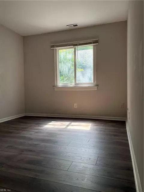Bedroom - 904 N Mallory St, Hampton, VA 23663 photo 1 of 3