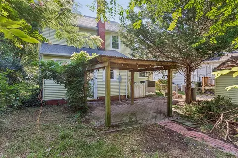 Exterior - 131 Shenandoah Rd, Hampton, VA 23661 photo 10 of 12
