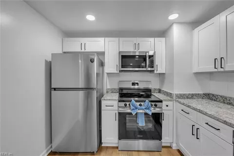 Kitchen - 2319 Andrews Boulevard Blvd, Hampton, VA 23663 photo 2 of 3