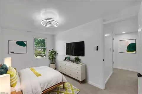 Bedroom - 2319 Andrews Boulevard Blvd, Hampton, VA 23663 photo 1 of 4