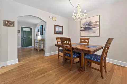 Dining - 8814 Commodore Dr, Norfolk, VA 23503 photo 1 of 3